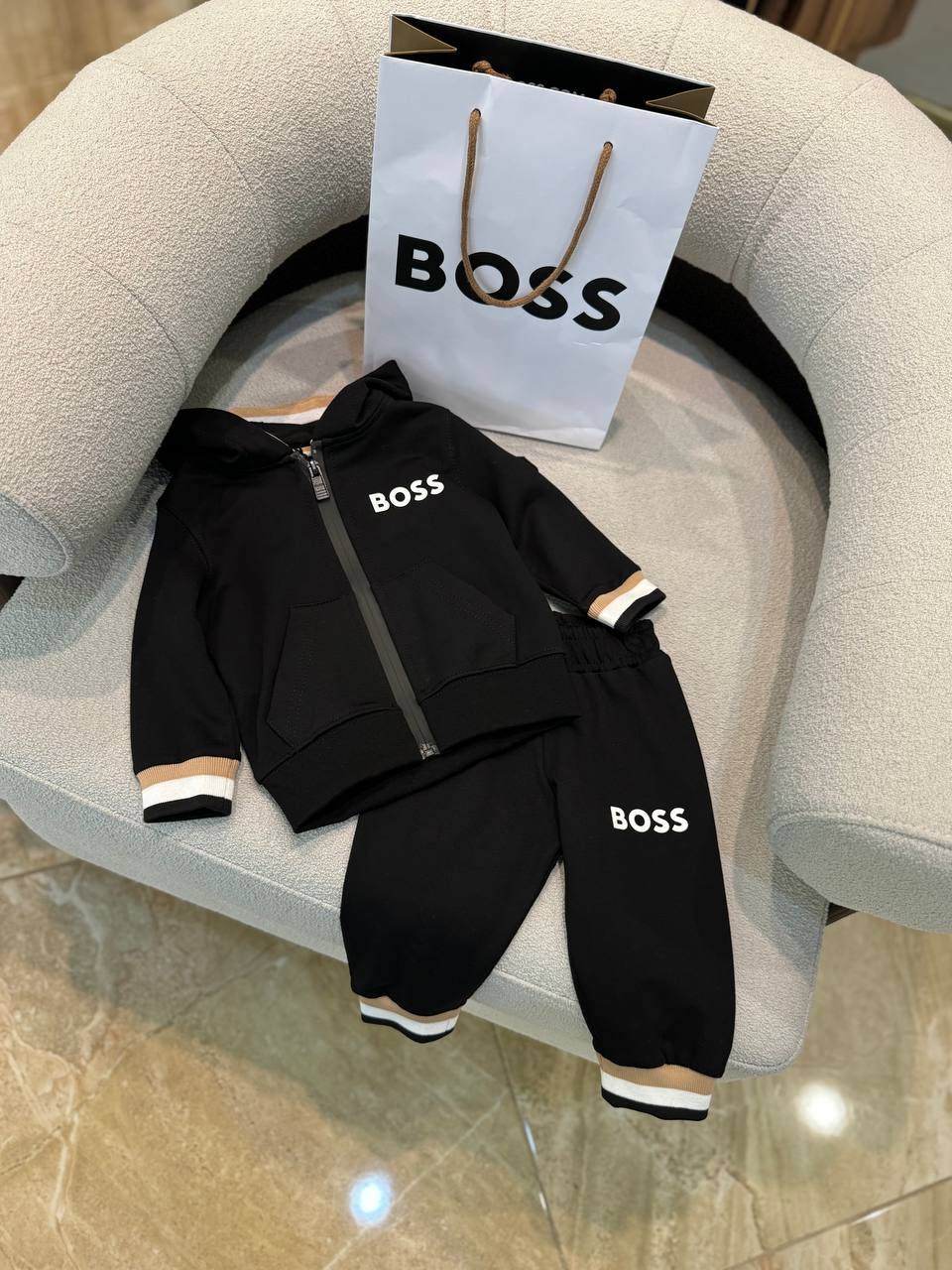 CONJUNTO INFANTIL HUGO BOSS