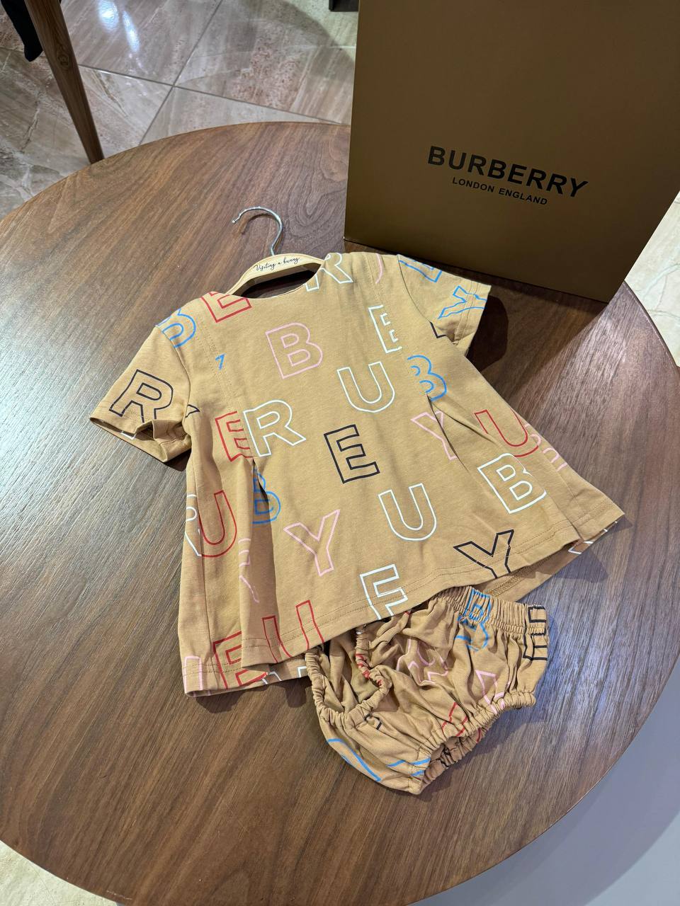 CONJUNTO INFANTIL BURBERRY