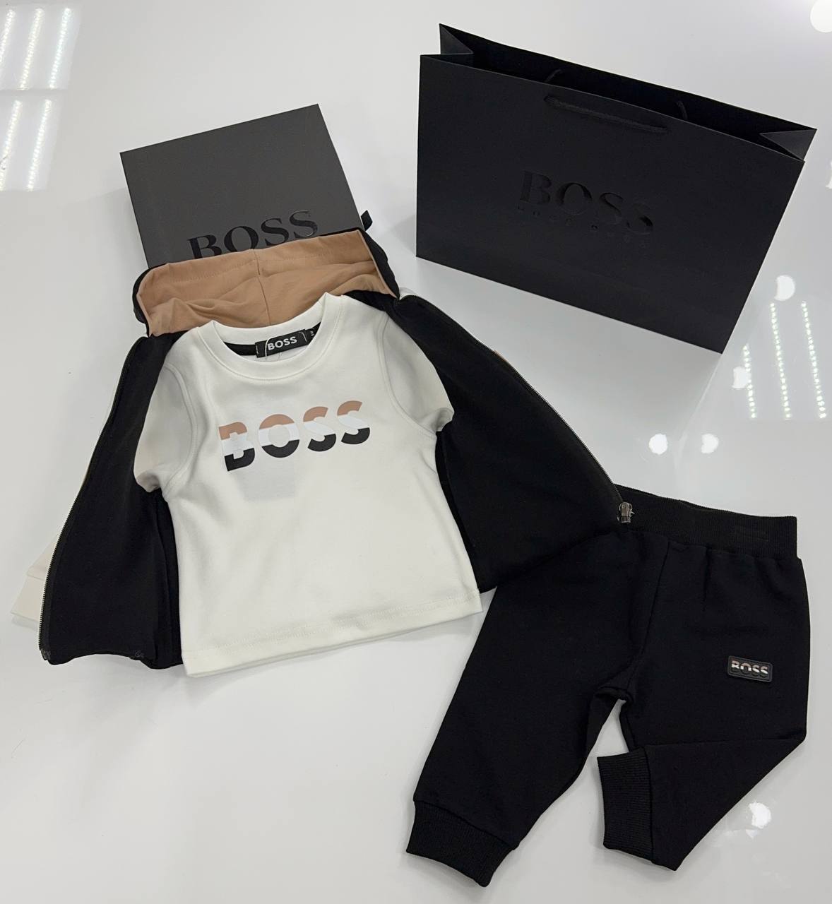 CONJUNTO INFANTIL HUGO BOSS
