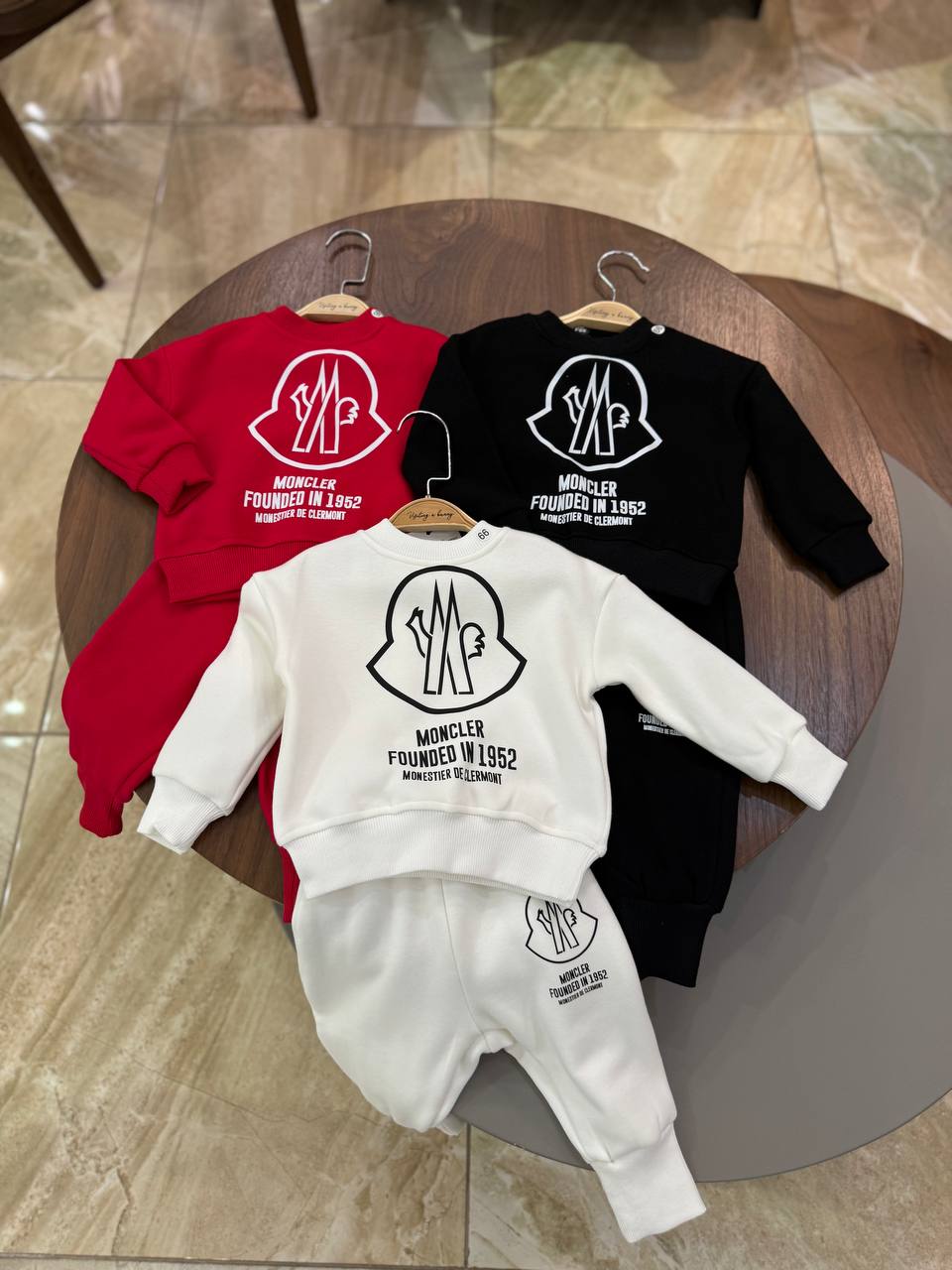 CONJUNTO INFANTIL MONCLER